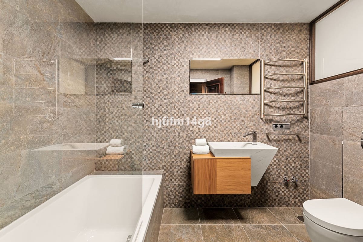 5 sovrum Villa till salu i La Quinta med pool - 3 595 000 € (Ref: 8442179)