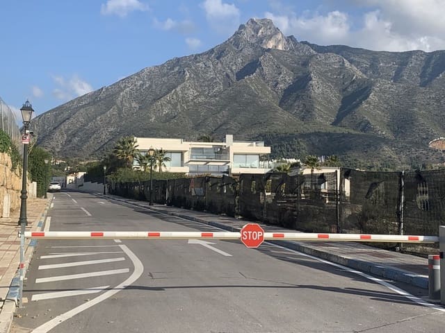 5 sypialnia Willa na sprzedaż w Casco Antiguo, Marbella z basenem garażem - 4 800 000 € (Ref: 8442193)