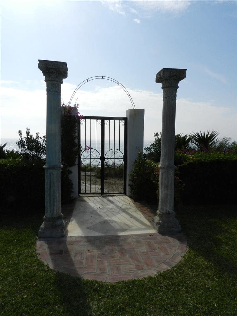 10 sypialnia Willa na sprzedaż w Guadalmina z basenem - 11 900 000 € (Ref: 8442196)