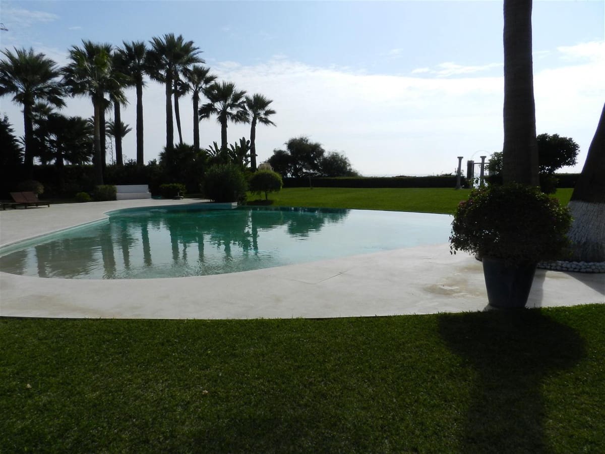 10 sypialnia Willa na sprzedaż w Guadalmina z basenem - 11 900 000 € (Ref: 8442196)