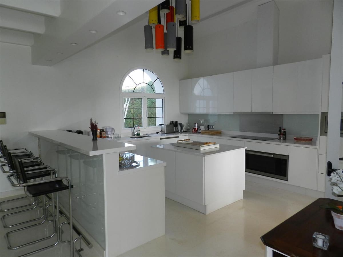 10 sypialnia Willa na sprzedaż w Guadalmina z basenem - 11 900 000 € (Ref: 8442196)