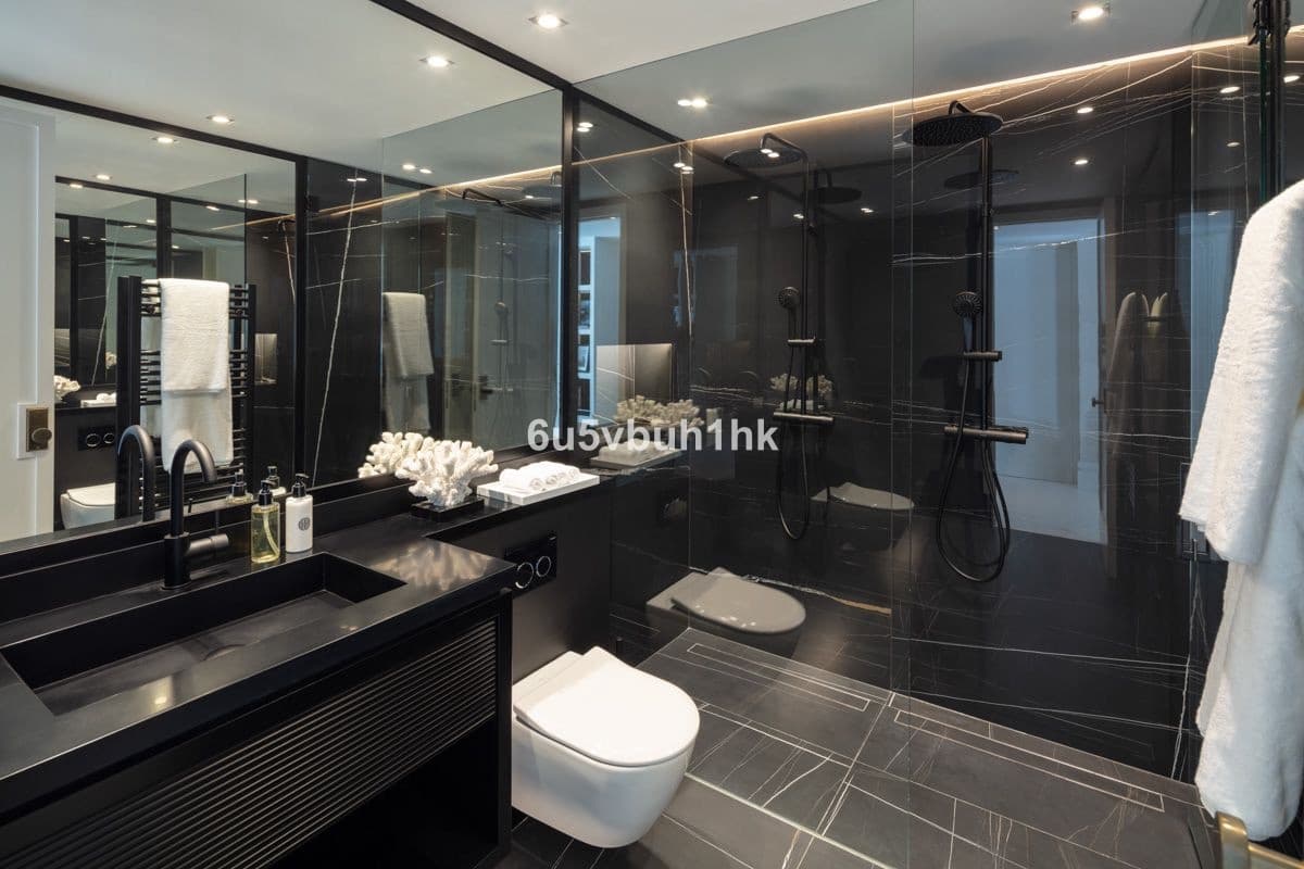 5 soverom Villa til salgs i Nueva Andalucia - € 10 500 000 (Ref: 8442258)