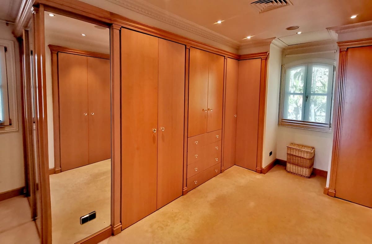 8 soverom Villa til salgs i La Zagaleta med svømmebasseng garasje - € 12 900 000 (Ref: 8442268)