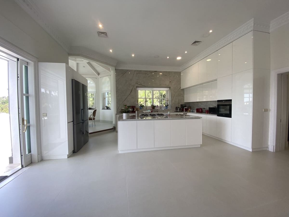 8 soverom Villa til salgs i La Zagaleta med svømmebasseng garasje - € 12 900 000 (Ref: 8442268)