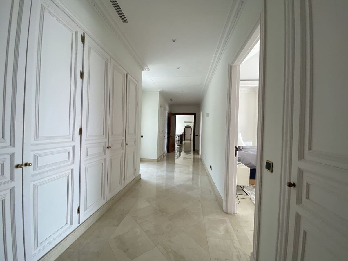 8 soverom Villa til salgs i La Zagaleta med svømmebasseng garasje - € 12 900 000 (Ref: 8442268)