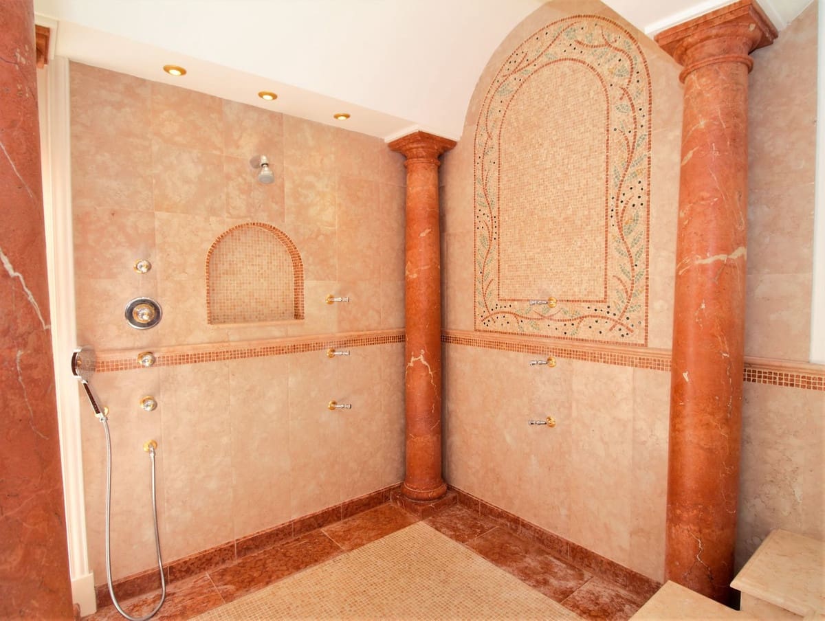 8 soverom Villa til salgs i La Zagaleta med svømmebasseng garasje - € 12 900 000 (Ref: 8442268)