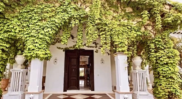 9 soveværelse Villa til salg i Lomas De Marbella, Marbella med swimmingpool garage - € 11.900.000 (Ref: 8442272)