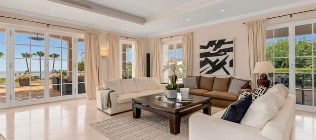 5 quarto Moradia para venda em Sierra Blanca, Marbella com piscina - 17 900 000 € (Ref: 8442305)