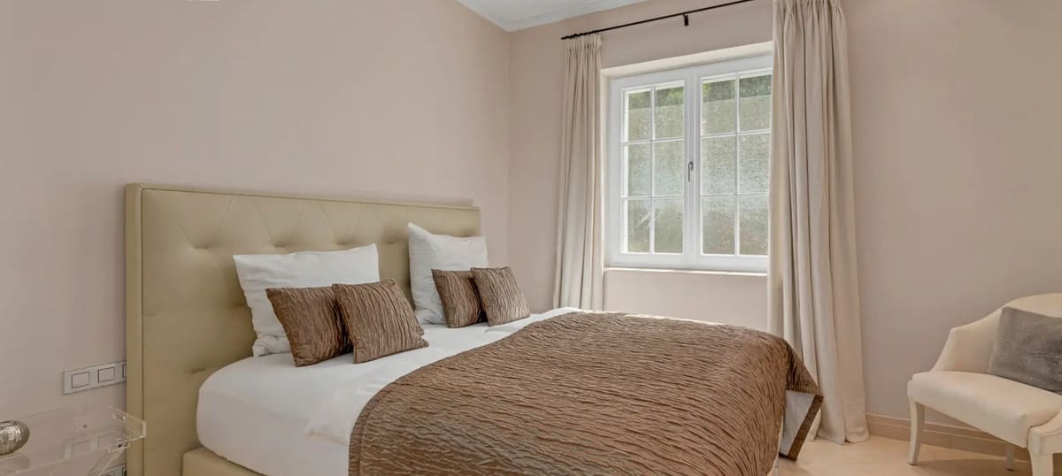 5 quarto Moradia para venda em Golden Mile com piscina - 17 900 000 € (Ref: 8442305)