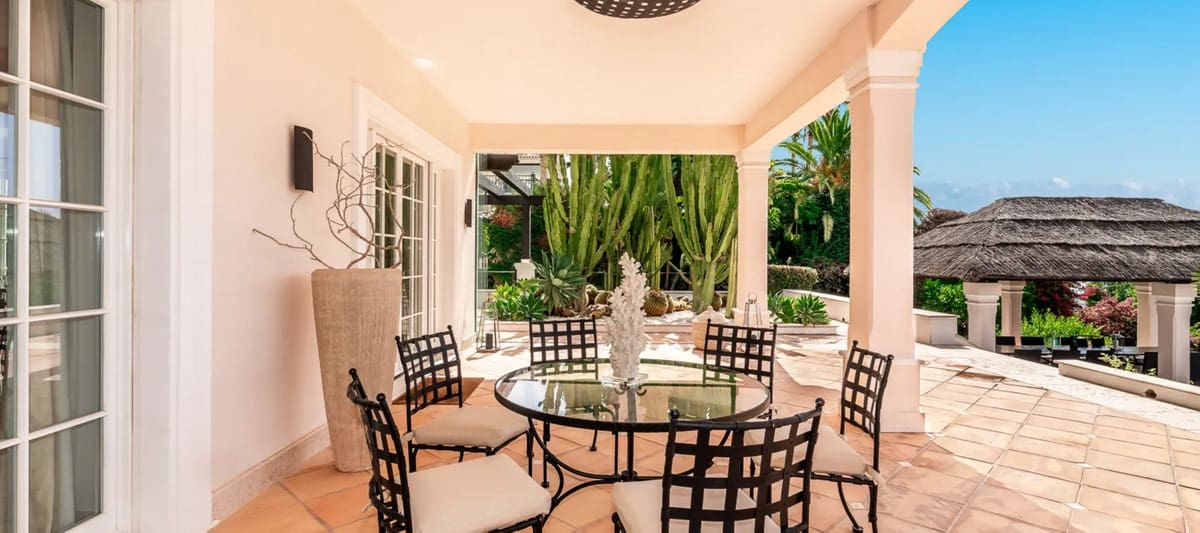 5 quarto Moradia para venda em Golden Mile com piscina - 17 900 000 € (Ref: 8442305)