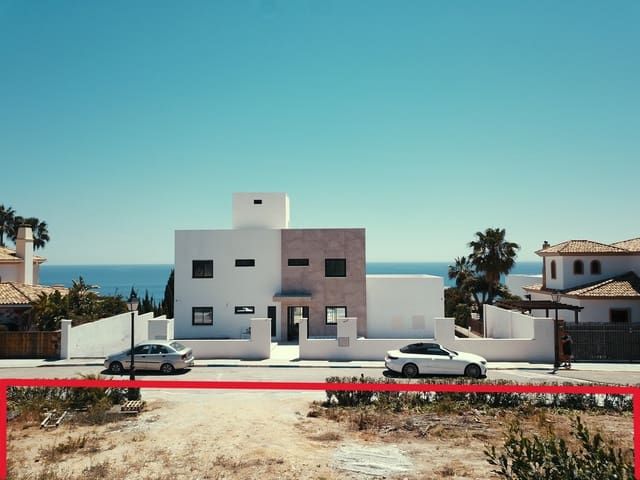 Grunde uden byggetilladelser til salg i Manilva Pueblo, Manilva - € 4.332.000 (Ref: 8445440)