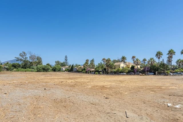 Undeveloped Land for sale in Guadalmina Baja, Marbella - € 17,000,000 (Ref: 8445578)