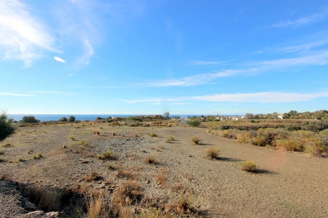 Undeveloped Land for sale in Calahonda, Mijas - € 12,000,000 (Ref: 8445602)