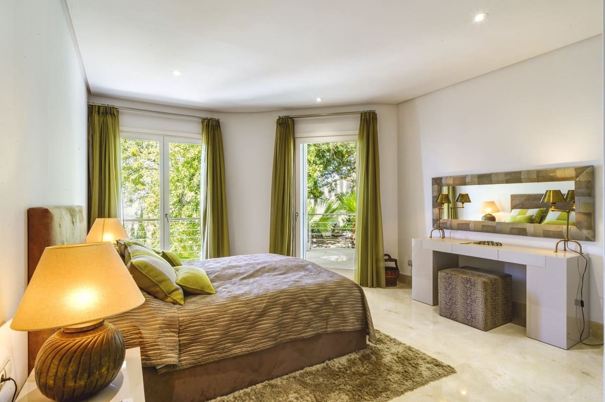 5 soveværelse Villa til salg i El Madronal med swimmingpool garage - € 4.600.000 (Ref: 8457756)