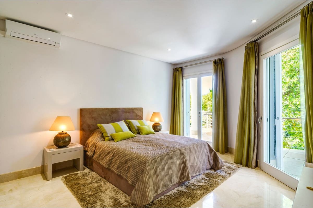 5 soveværelse Villa til salg i El Madronal med swimmingpool garage - € 4.600.000 (Ref: 8457756)