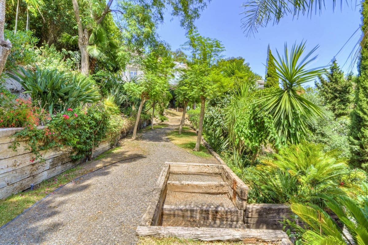 5 soveværelse Villa til salg i El Madronal med swimmingpool garage - € 4.600.000 (Ref: 8457756)