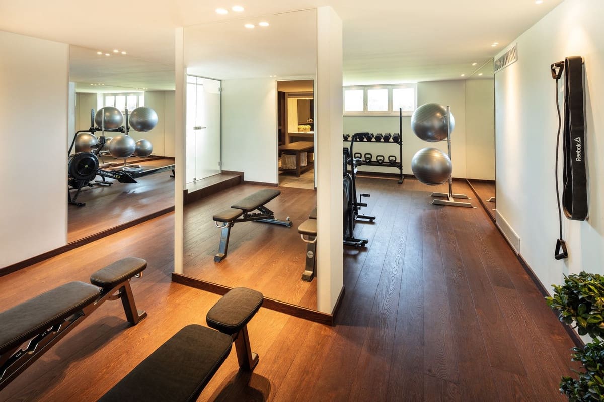 6 chambre Villa/Maison à vendre à Golden Mile avec piscine garage - 12 000 000 € (Ref: 8459788)