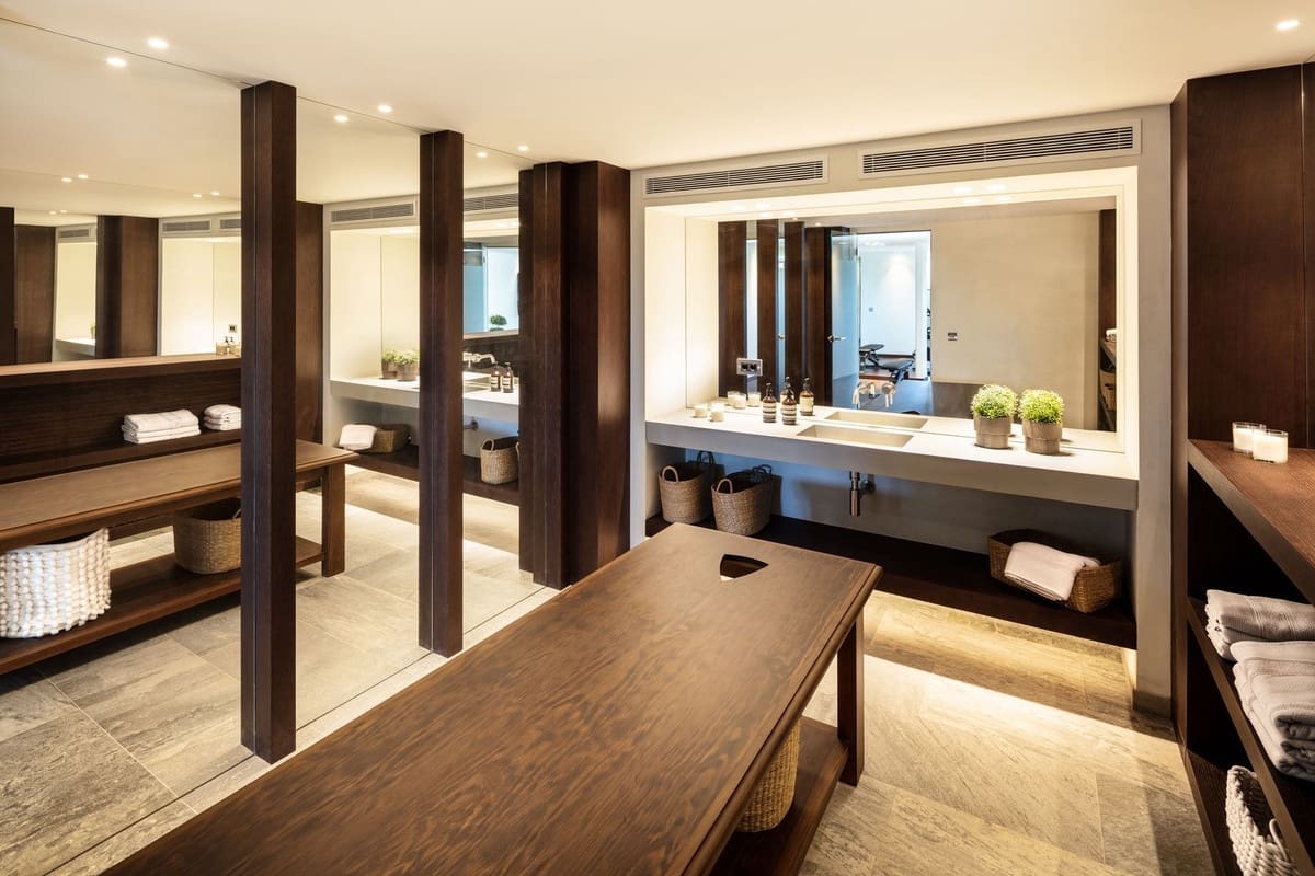 6 chambre Villa/Maison à vendre à Golden Mile avec piscine garage - 12 000 000 € (Ref: 8459788)