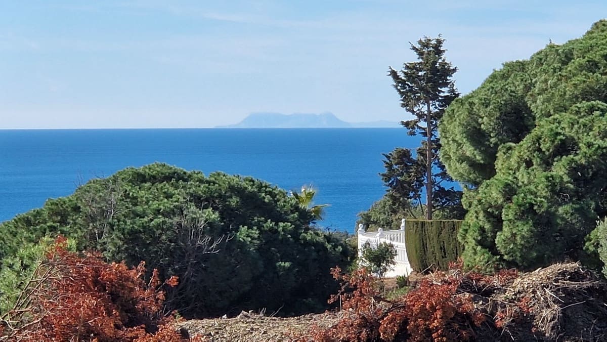 Grunde uden byggetilladelser til salg i Elviria - € 2.900.000 (Ref: 8459797)