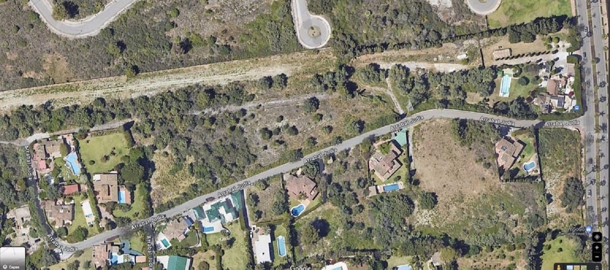 Terre non Aménagée à vendre à Nueva Andalucia - 10 000 000 € (Ref: 8459849)