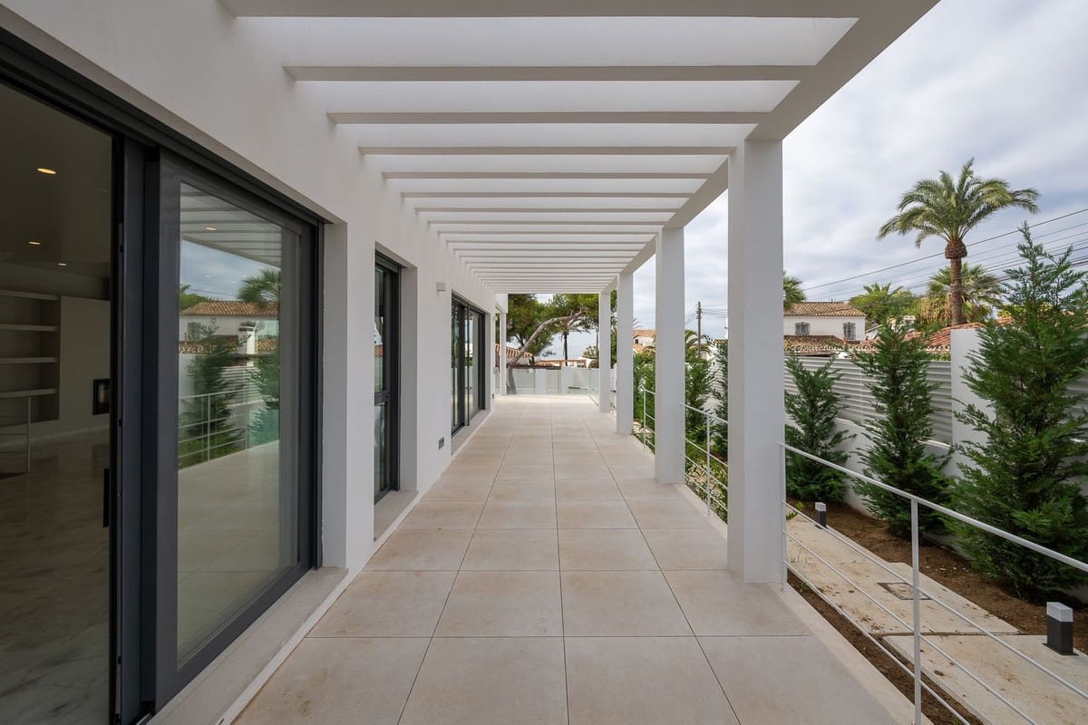 4 sypialnia Willa na sprzedaż w Marbesa z basenem garażem - 3 600 000 € (Ref: 8459938)