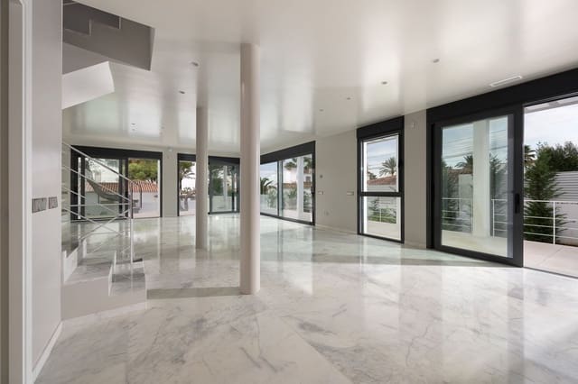 4 sypialnia Willa na sprzedaż w Marbesa, Marbella z basenem garażem - 3 600 000 € (Ref: 8459938)