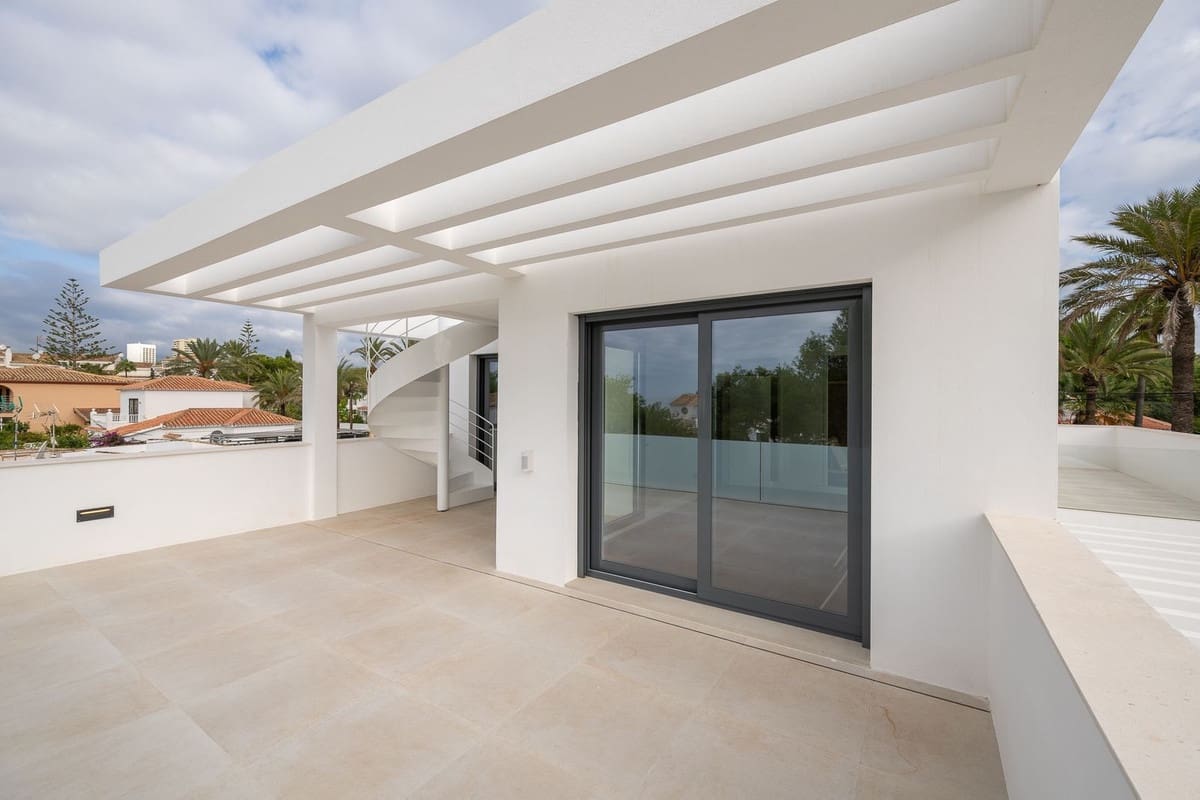 4 sypialnia Willa na sprzedaż w Marbesa z basenem garażem - 3 600 000 € (Ref: 8459938)