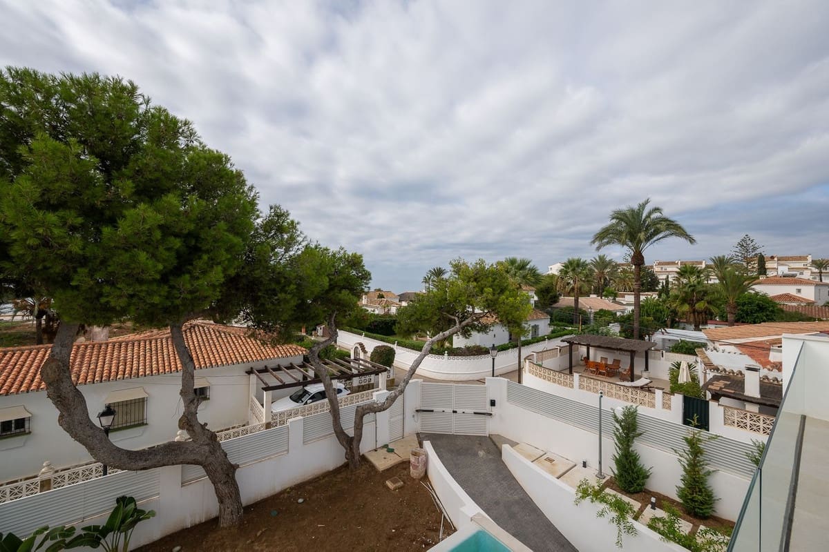 4 sypialnia Willa na sprzedaż w Marbesa z basenem garażem - 3 600 000 € (Ref: 8459938)