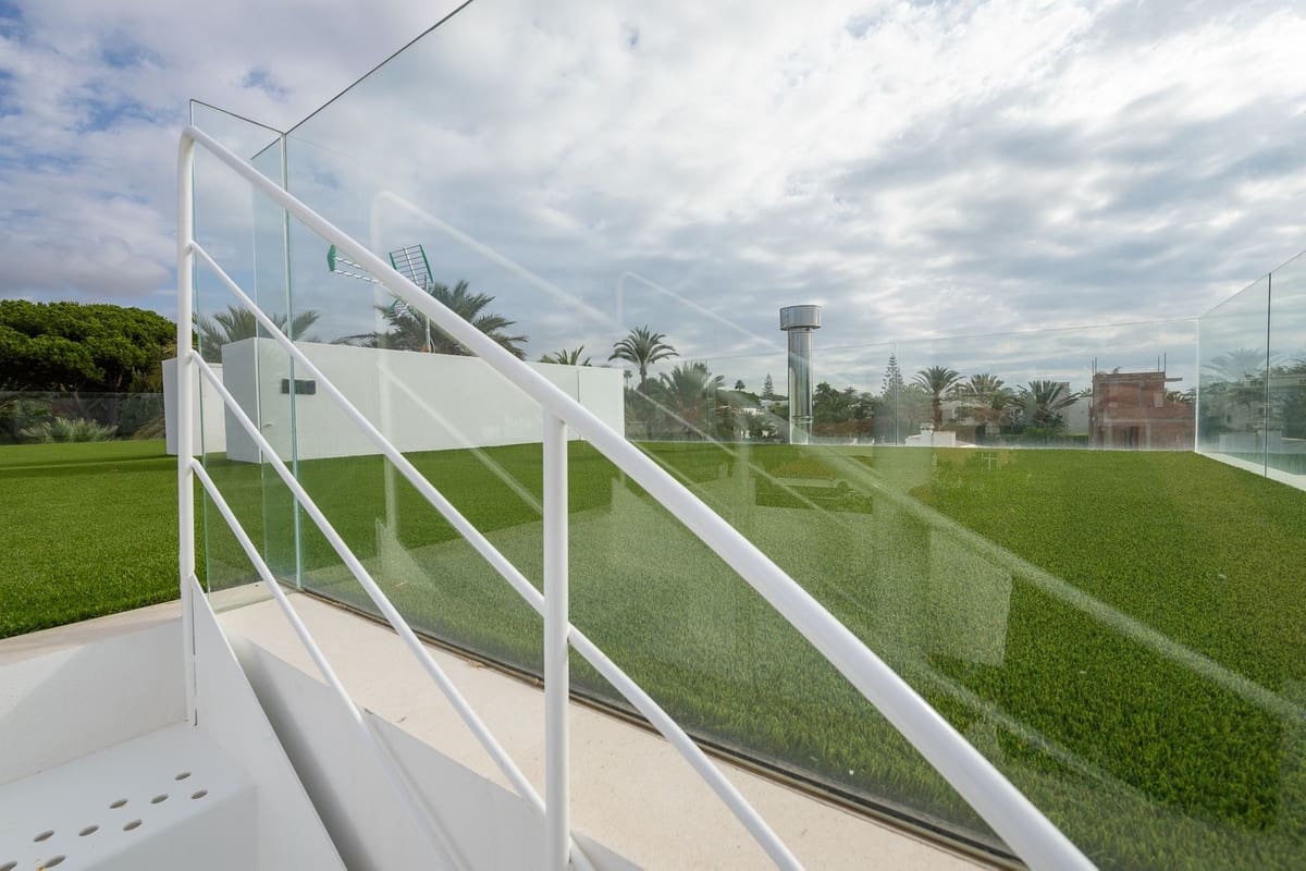 4 sypialnia Willa na sprzedaż w Marbesa z basenem garażem - 3 600 000 € (Ref: 8459938)