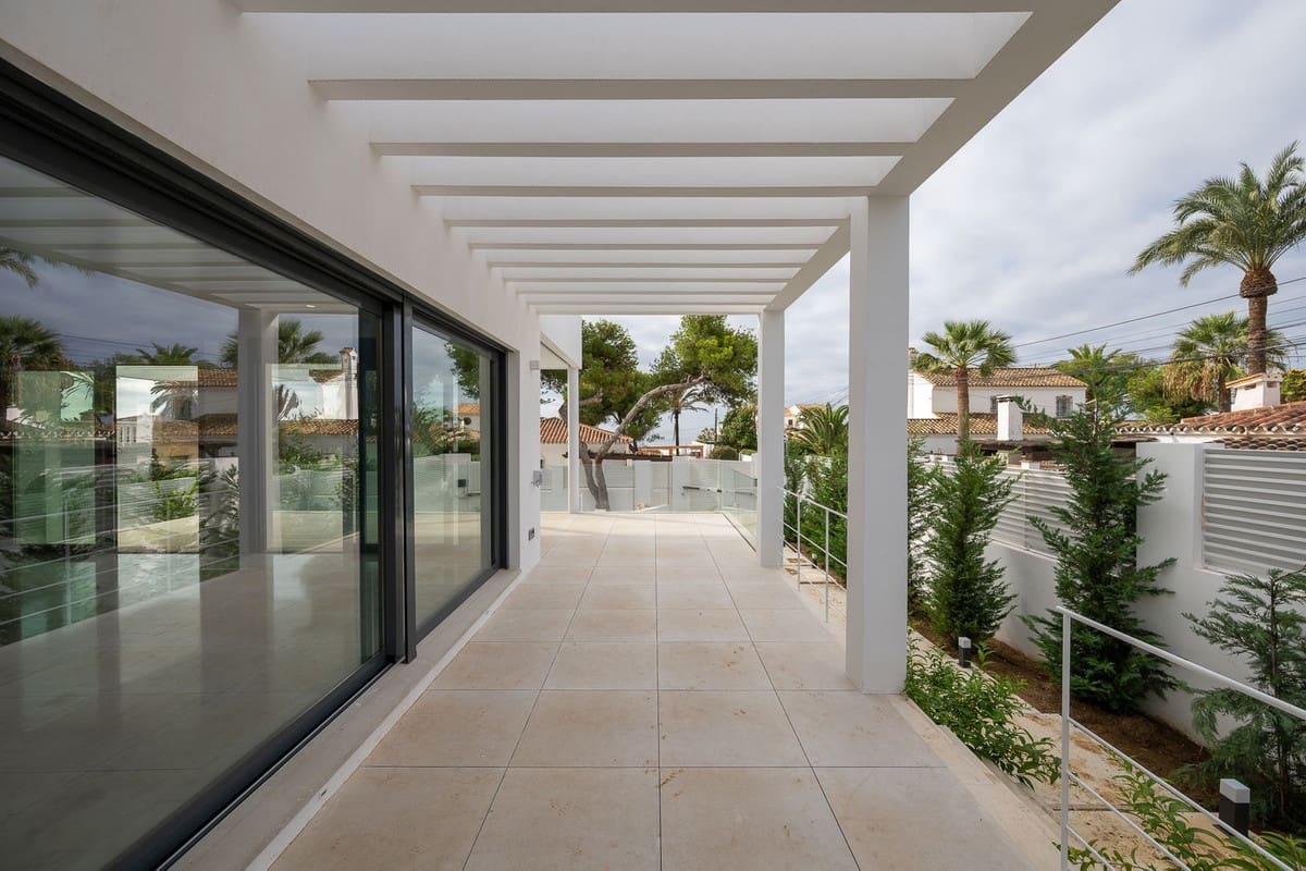 4 sypialnia Willa na sprzedaż w Marbesa z basenem garażem - 3 600 000 € (Ref: 8459938)