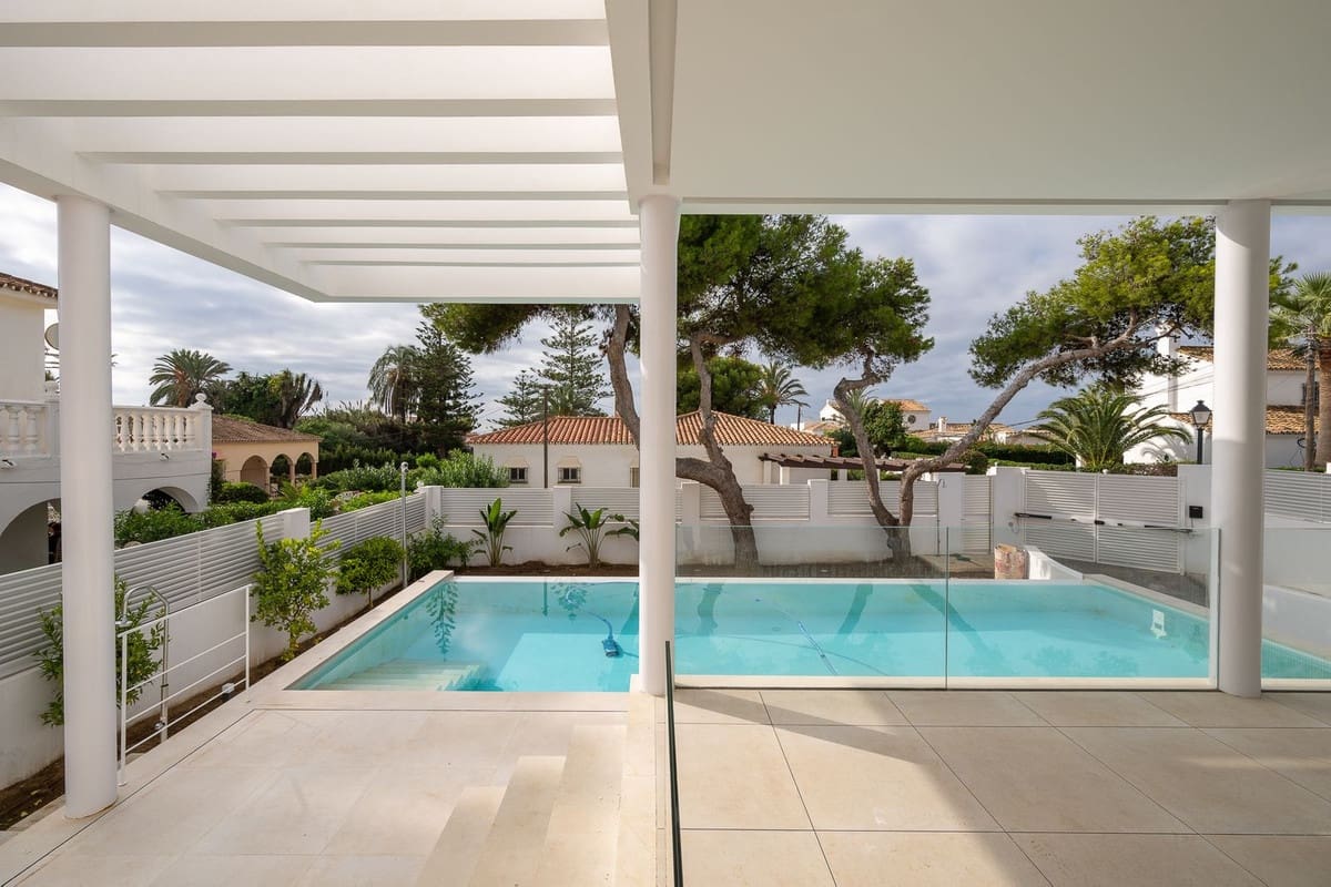 4 sypialnia Willa na sprzedaż w Marbesa z basenem garażem - 3 600 000 € (Ref: 8459938)