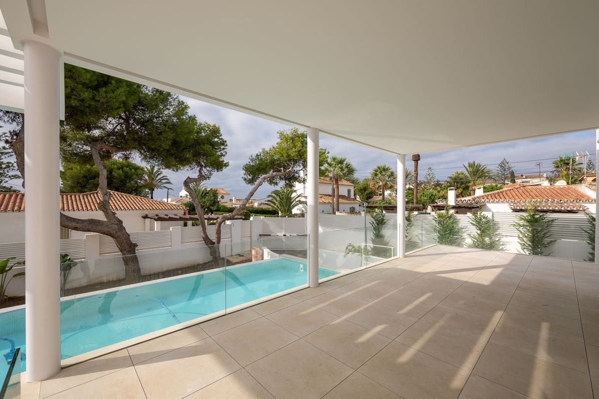 4 sypialnia Willa na sprzedaż w Marbesa z basenem garażem - 3 600 000 € (Ref: 8459938)