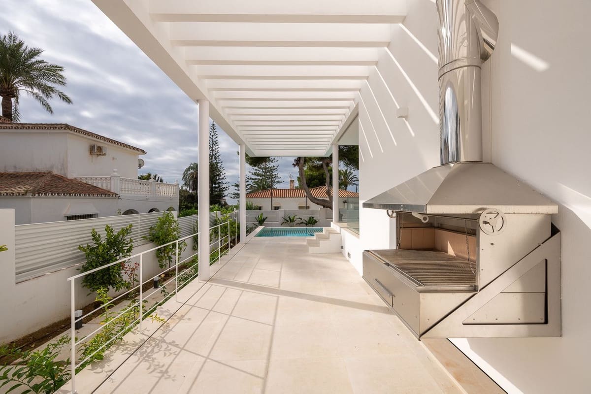 4 sypialnia Willa na sprzedaż w Marbesa z basenem garażem - 3 600 000 € (Ref: 8459938)