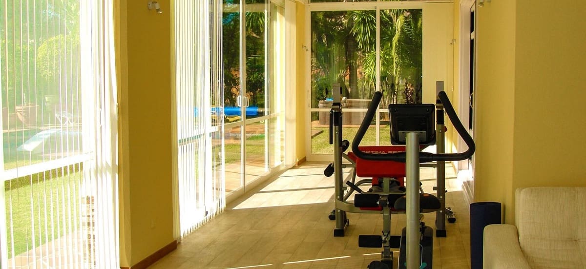 6 sypialnia Willa na sprzedaż w Elviria z basenem garażem - 3 000 000 € (Ref: 8459951)