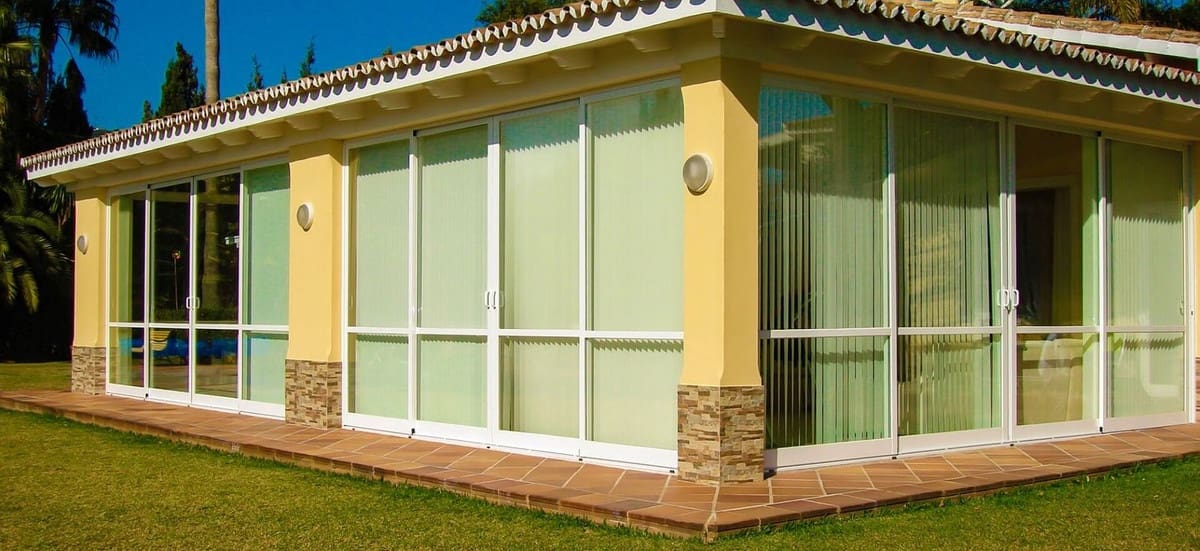 6 sypialnia Willa na sprzedaż w Elviria z basenem garażem - 3 000 000 € (Ref: 8459951)