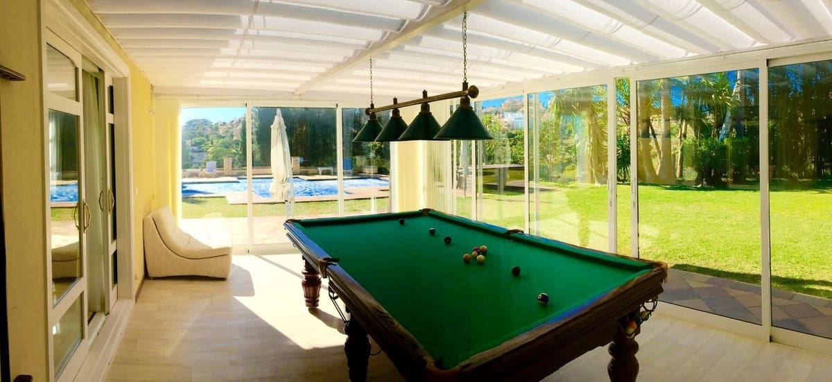 6 sypialnia Willa na sprzedaż w Elviria z basenem garażem - 3 000 000 € (Ref: 8459951)