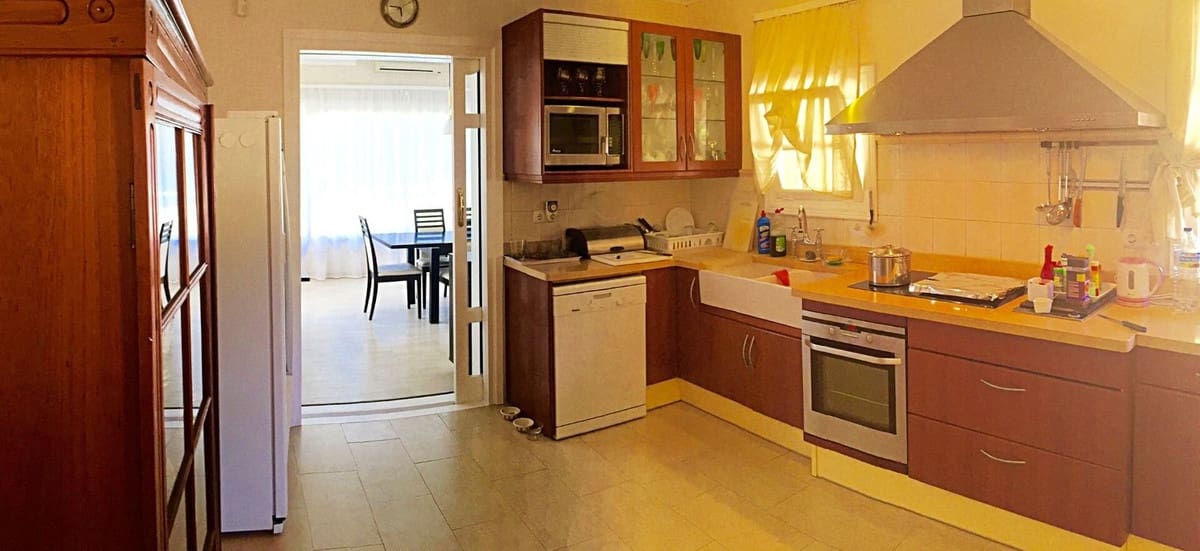 6 sypialnia Willa na sprzedaż w Elviria z basenem garażem - 3 000 000 € (Ref: 8459951)