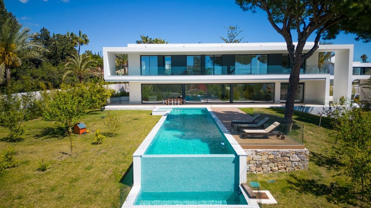 6 sypialnia Willa na sprzedaż w Marbesa z basenem - 4 775 000 € (Ref: 8459960)