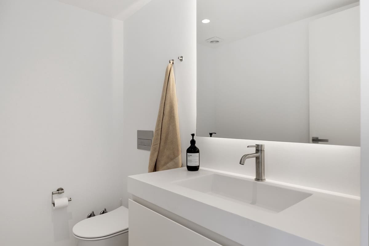 5 bedroom Villa for sale in El Rosario with pool - € 3,295,000 (Ref: 8460058)