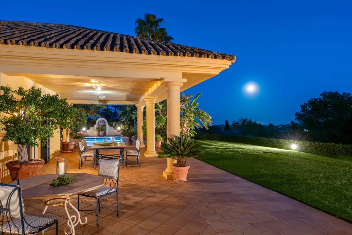 6 bedroom Villa for sale in Sotogrande with pool - € 4,100,000 (Ref: 8460081)