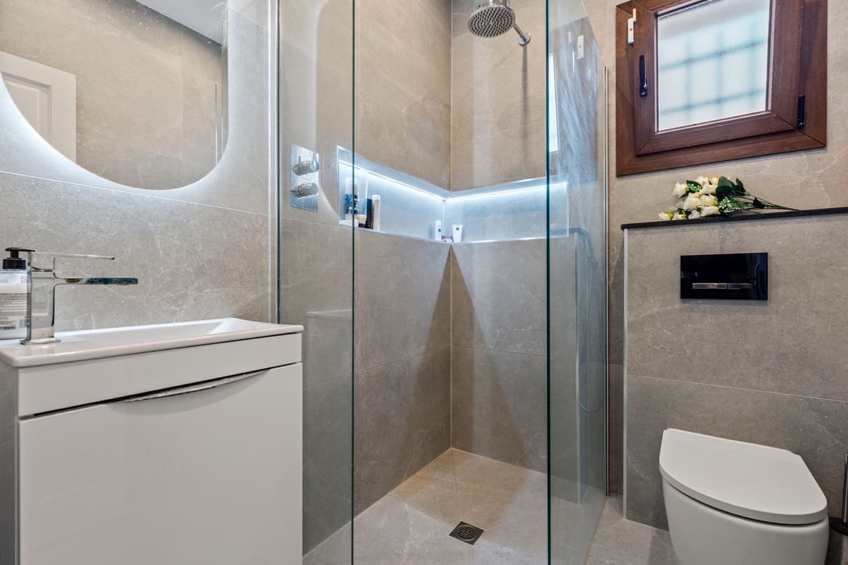 5 quarto Moradia para venda em Pueblo Nuevo de Guadiaro com piscina - 1 695 000 € (Ref: 8460094)