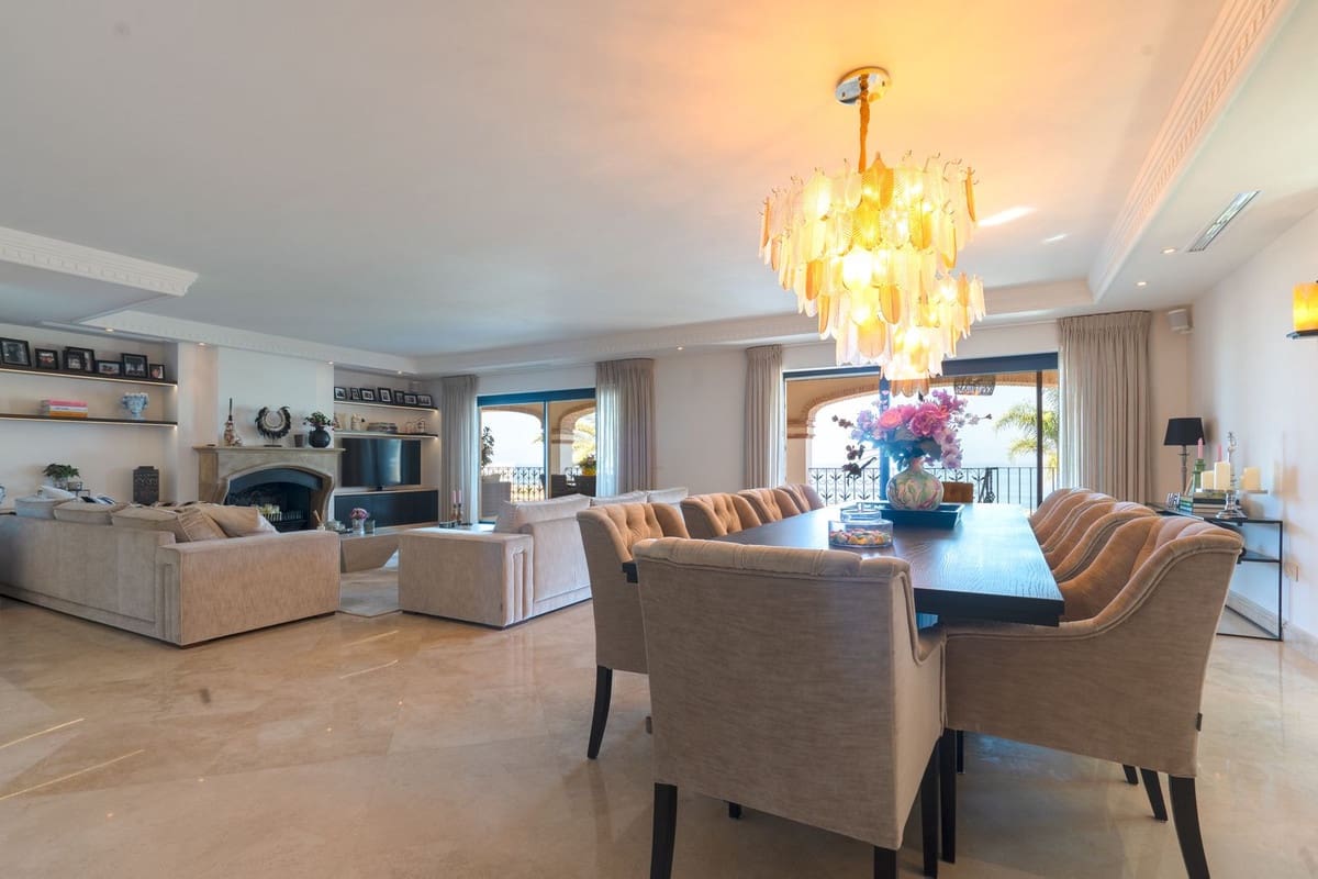 5 soveværelse Villa til salg i La Cala de Mijas med swimmingpool garage - € 4.250.000 (Ref: 8460102)