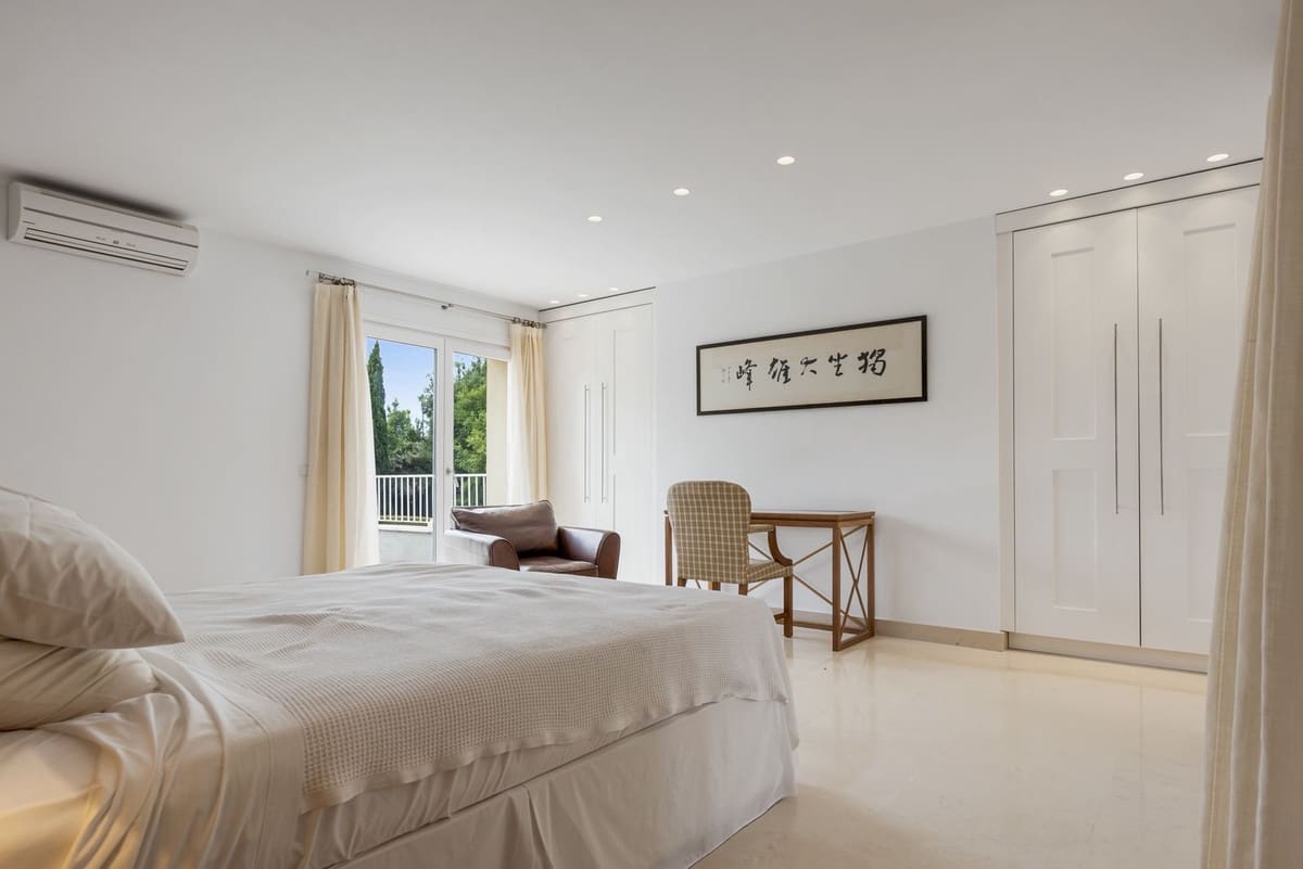 7 soveværelse Villa til salg i Sotogrande med swimmingpool garage - € 3.850.000 (Ref: 8461659)