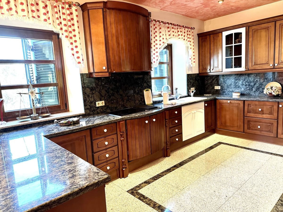 6 soveværelse Villa til salg i Campo Mijas med swimmingpool garage - € 6.000.000 (Ref: 8461668)