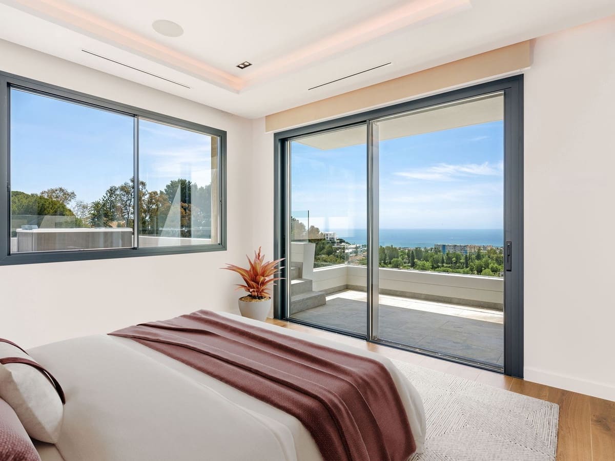 4 sypialnia Willa na sprzedaż w Benalmadena z basenem garażem - 3 250 000 € (Ref: 8461679)