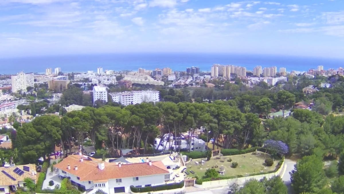 Teren niezagospodarowany na sprzedaż w Torremolinos - 4 662 960 € (Ref: 8461693)