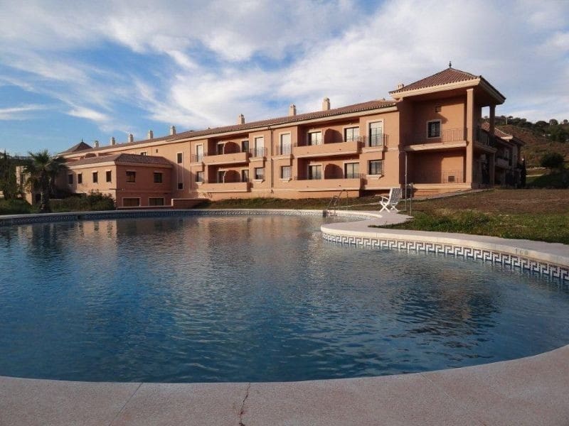 64 soveværelse Hotel til salg i Malaga by med swimmingpool - € 6.950.000 (Ref: 8474683)