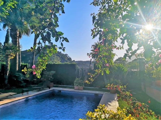 11 soveværelse Villa til salg i Lomas De Marbella, Marbella med swimmingpool - € 3.500.000 (Ref: 8474688)