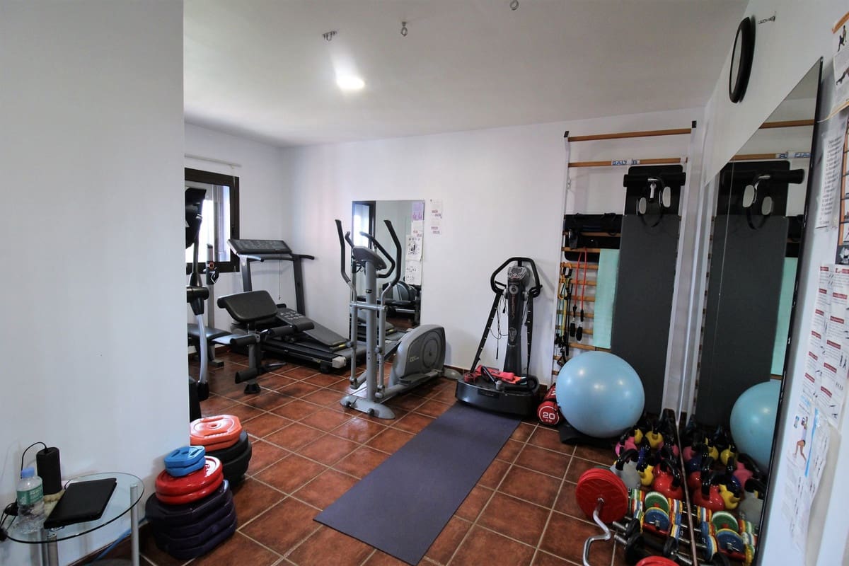 11 soveværelse Villa til salg i Marbella med swimmingpool - € 3.500.000 (Ref: 8474688)