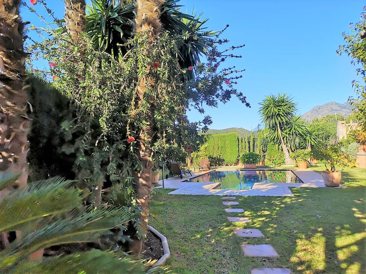 11 soveværelse Villa til salg i Marbella med swimmingpool - € 3.500.000 (Ref: 8474688)